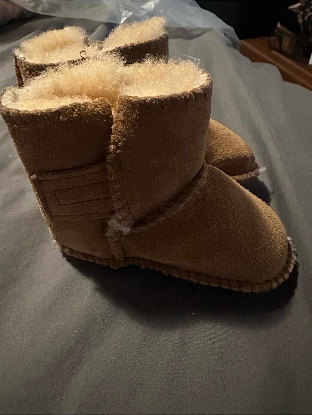 Minnetonka Cozy Kids Shearling-Lined Winter Booties - Brown